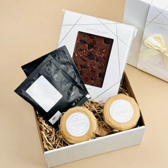 КОФЕЙНОЕ НАСЛАЖДЕНИЕ - подарочный набор с кофе в дрипах, соленой карамелью, арахисовой пастой и шоколадом