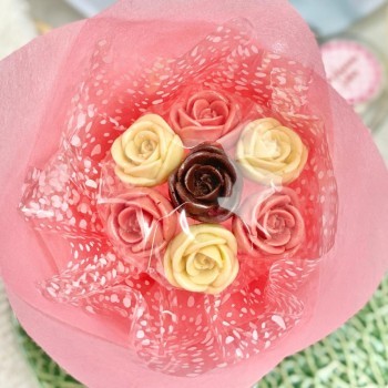 Букет из шоколадных роз "Ассорти малое", 7 шт, розовый