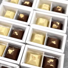 МИЛЫЙ КОМПЛИМЕНТ - корпусные конфеты ручной работы с экзотической начинкой